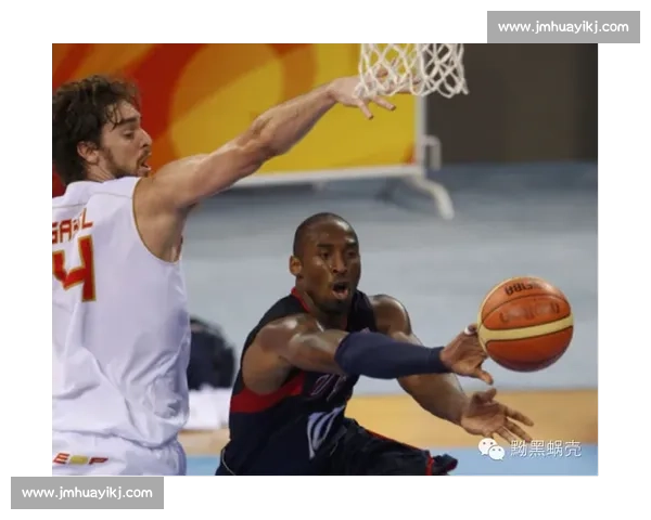 梦八基德自谦 “递毛巾小弟” 詹皇急叫停:你从没输过! 梦八基德自谦 “递毛巾小弟” 詹皇急叫停:你从没输过!